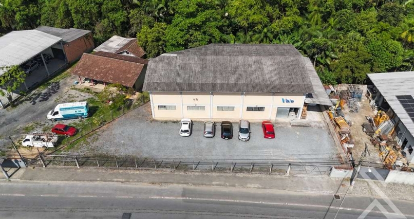Barracão / Galpão / Depósito à venda no Badenfurt, Blumenau 