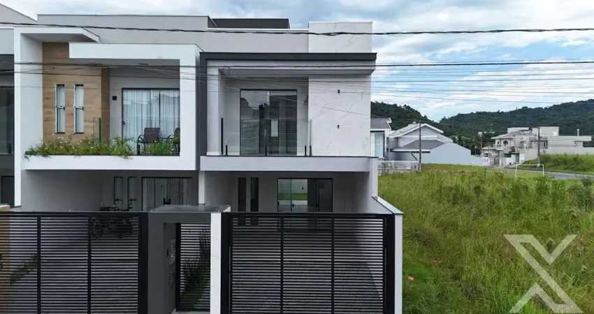 Casa com 3 quartos à venda no Velha Central, Blumenau 