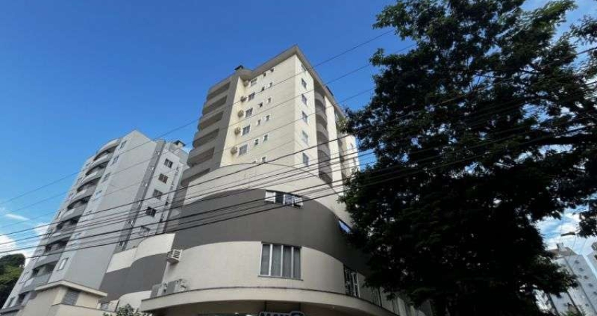 Apartamento com 2 quartos para alugar no Victor Konder, Blumenau 
