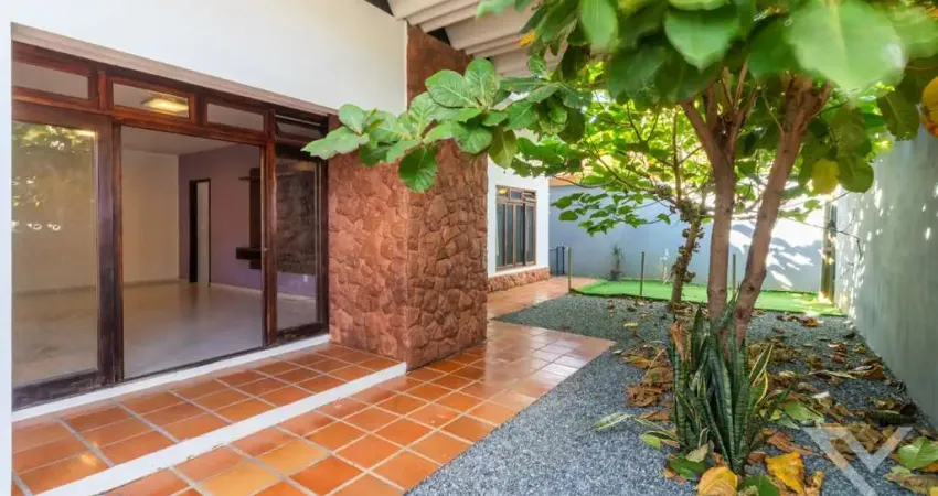 Casa com 3 quartos à venda em Água Verde, Blumenau 