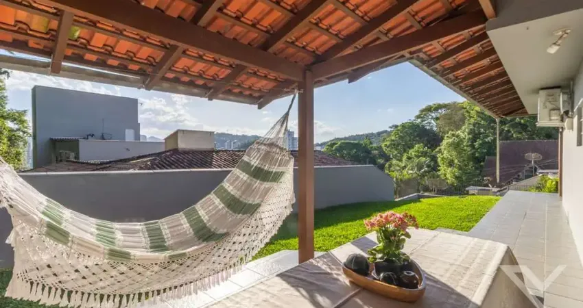 Casa com 3 quartos à venda na Vila Nova, Blumenau 