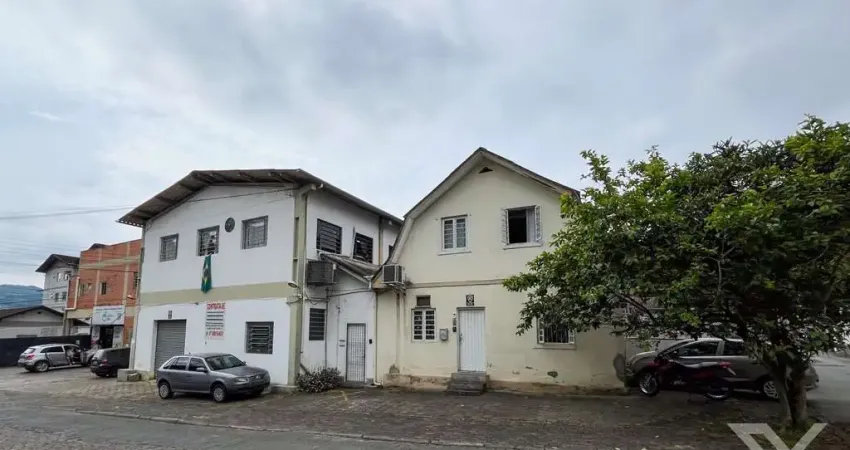 Barracão / Galpão / Depósito à venda no Valparaíso, Blumenau 