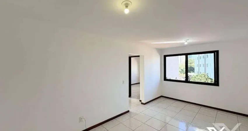 Apartamento com 2 dormitórios para alugar, 58 m² por R$ 2.163,00 - Velha - Blumenau/SC
