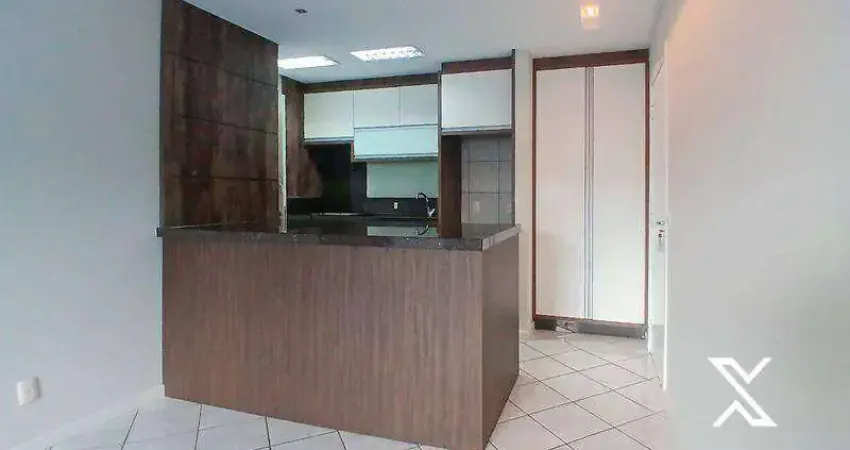 Apartamento com 3 dormitórios à venda, 77 m² por R$ 320.000,00 - Água Verde - Blumenau/SC
