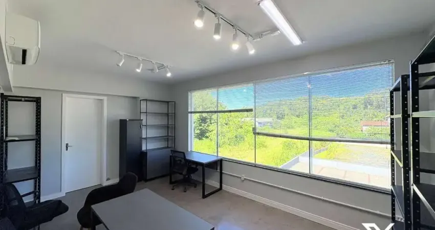 Sala para alugar, 35 m² por R$ 1.900/mês - Itoupava Central - Blumenau/SC