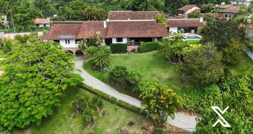 Casa com 4 dormitórios à venda, 513 m² por R$ 4.800.000,00 - Centro - Blumenau/SC