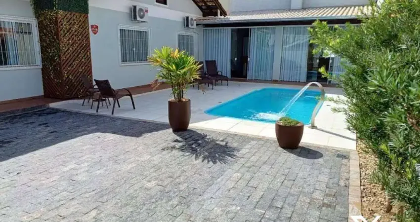 Casa com 4 dormitórios à venda por R$ 1.590.000,00 - Velha - Blumenau/SC