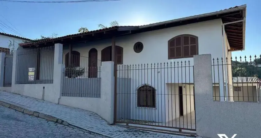 Casa com 4 dormitórios à venda por R$ 809.000,00 - Água Verde - Blumenau/SC