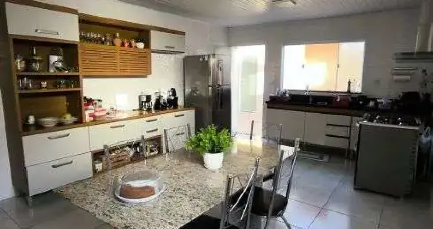 CASA NA MELHOR LOCALIZACAO DA ARUANA
