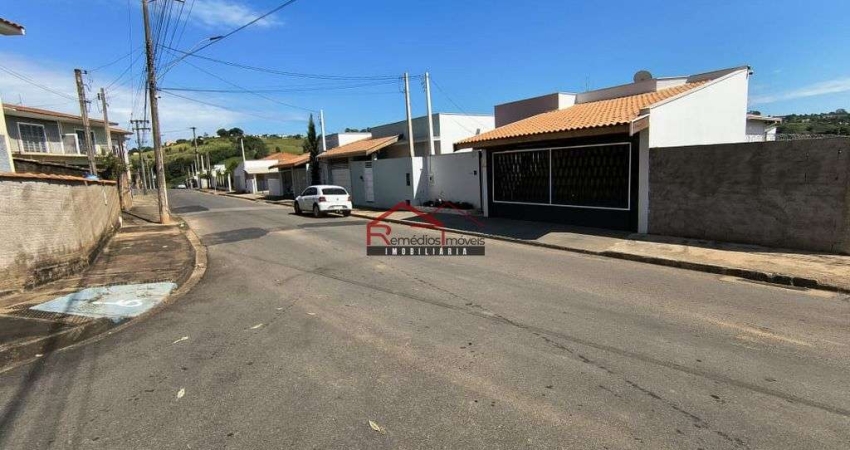 Linda casa no Bairro Santa Lúcia em Caconde, SP.
