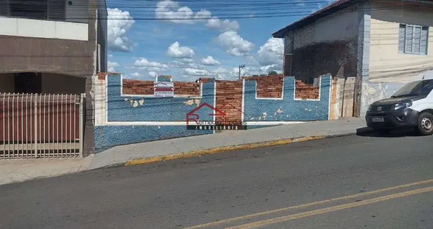 Ótimo terreno para investimento no Centro de Caconde, SP