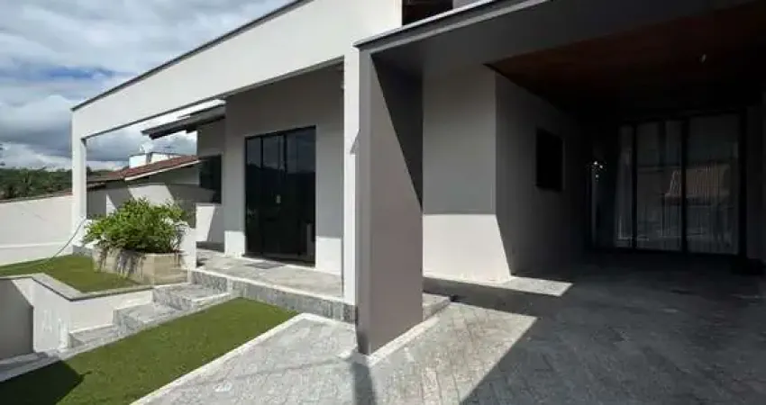 Casa Alto Padrão em Três Rios do Norte