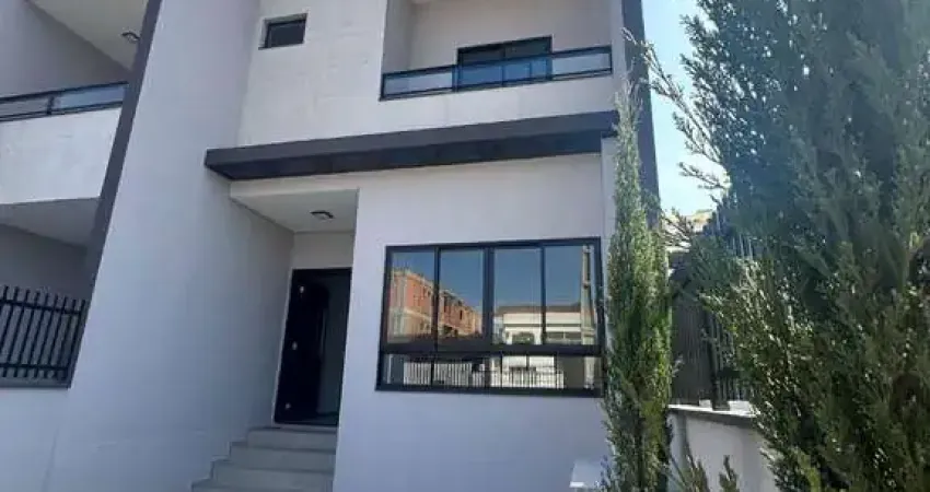 SOBRADO GEMINADO DE ALTO PADRÃO EM GUARAMIRIM!