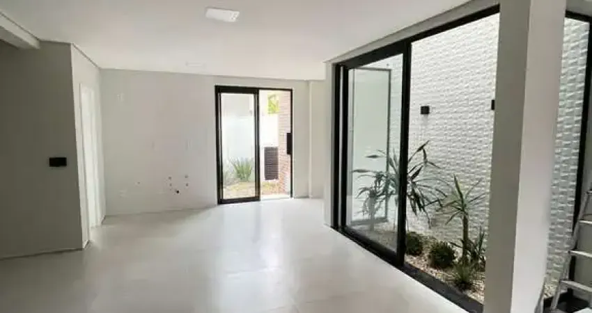 SOBRADO GEMINADO DE ALTO PADRÃO NA PLANTA COM ENTRADA PARCELADA!