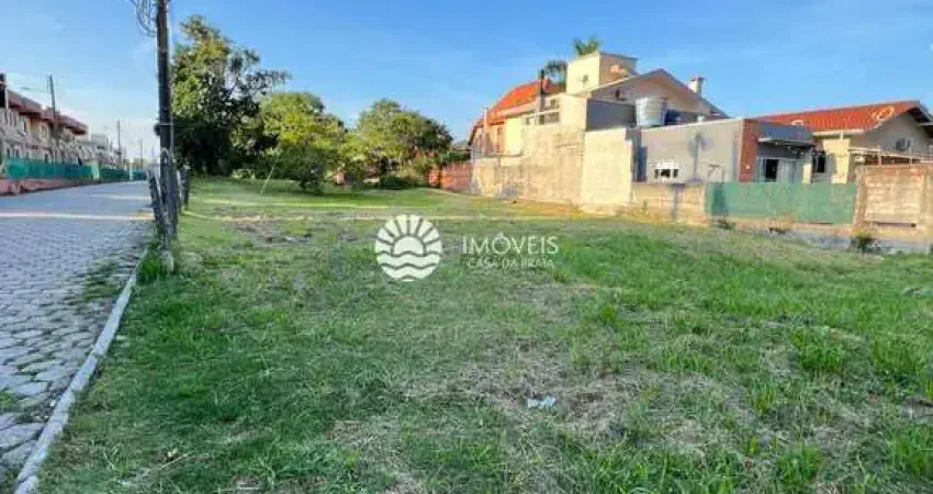 Terreno Premium 1.400m² – Localização Estratégica entre Centro e Quatro Ilhas