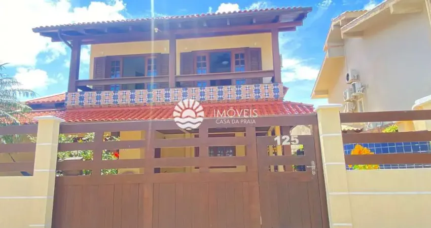 A 130m do mar! Casa mobiliada com 4 suítes, spa e lazer.