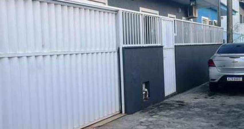 Casa em Condomínio para Venda em São Pedro da Aldeia, Fluminense, 3 dormitórios, 1 suíte, 2 banheiros, 1 vaga