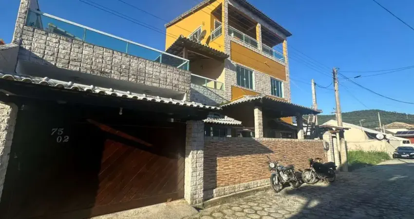 Casa em Condomínio para Locação em São Pedro da Aldeia, Fluminense, 4 dormitórios, 2 suítes, 4 banheiros, 1 vaga