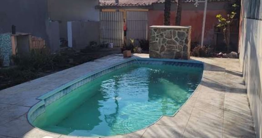 Casa para Venda em Iguaba Grande, Iguaba Pequena, 2 dormitórios, 2 banheiros