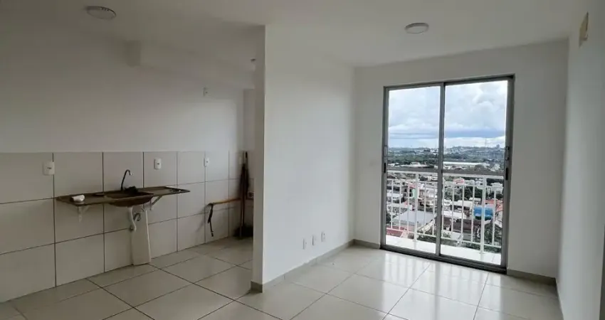 Alugo | Ap 2Qts | Semi Mobiliado | Parque 10 - R$2.700 + CAUÇÃO