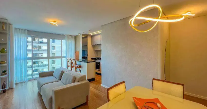 Apartamento com 2 dormitórios à venda, 67 m² por R$ 780.000,00 - Centro - Joinville/SC