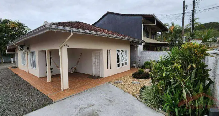 Casa com 3 dormitórios para alugar, 82 m² por r$ 3.160/mês - iririú - joinville/sc