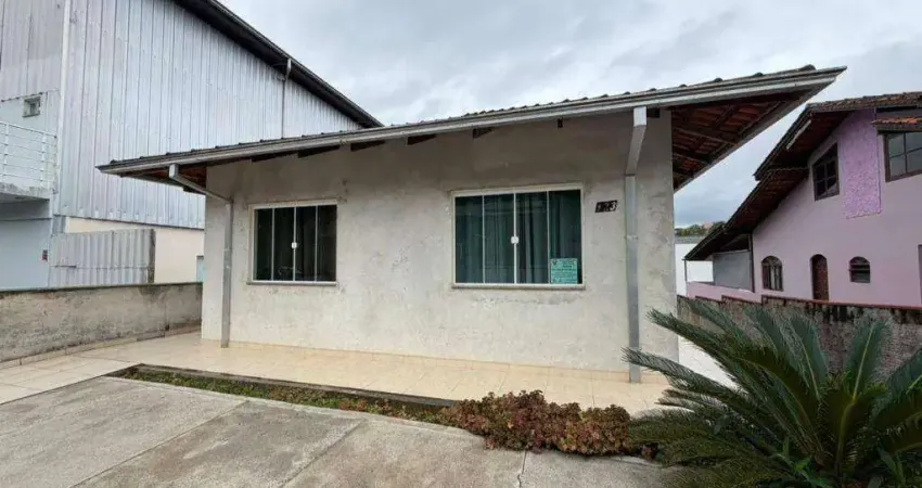 Casa com 3 dormitórios para alugar, 115 m² por R$ 2.500,00/mês - Itaum - Joinville/SC