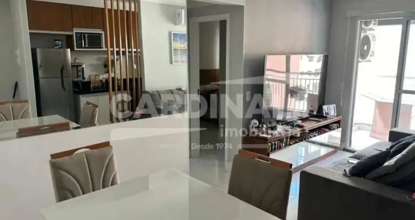 Lindo apartamento para locação próximo ao Centro com 2 dormitórios (1suite) e lazer completo.