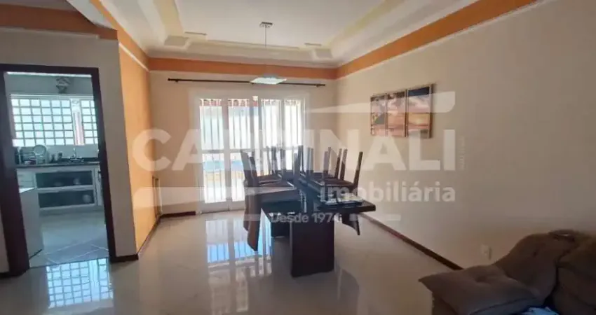 Casa à venda no residencial terras do barão com 3 dormitórios e piscina.