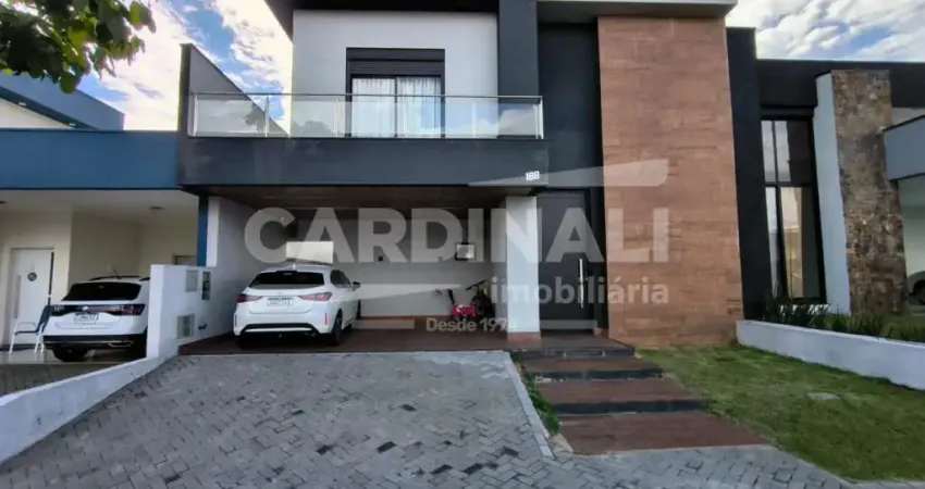 Sobrado à venda em condomínio fechado em Monte Mor, lazer completo e energia sustentável.