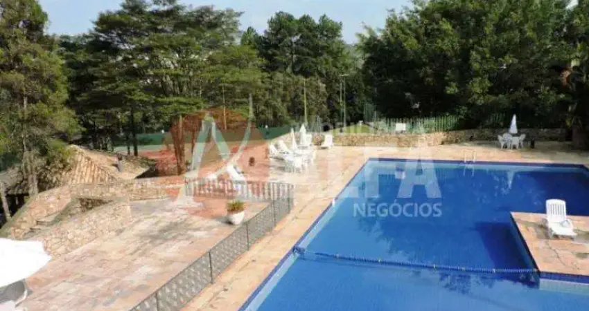 Casa (V) - 4 Dormitórios - Condomínio Forest Hills - Altos de São Fernando -  Jandira
