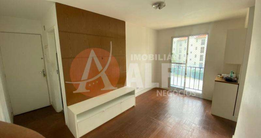 Apartamento com 2 Dormitórios - Condomínio das Gaivotas - Jardim da Glória - Granja Viana - Cotia / SP