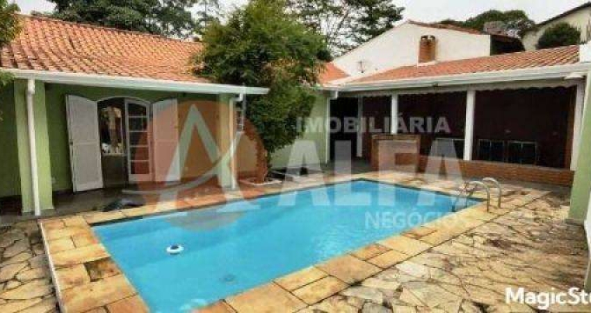 Casa Térrea com 3 dorms sendo 01 suíte - Condomínio São Paulo II - Granja Viana - Cotia/SP