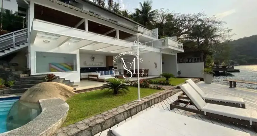 Casa à venda em Angra dos Reis/RJ