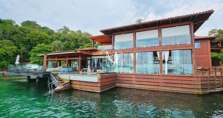 Casa à venda no bairro Pontal (Cunhambebe) em Angra dos Reis/RJ