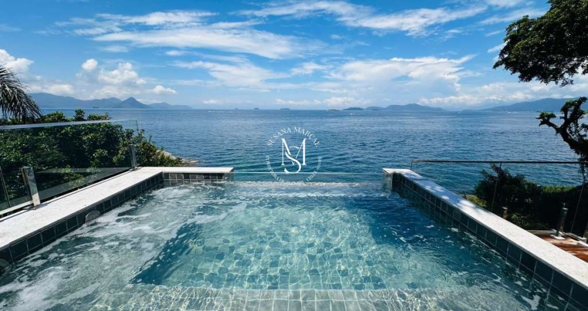 Casa à venda no bairro Ponta Leste em Angra dos Reis/RJ