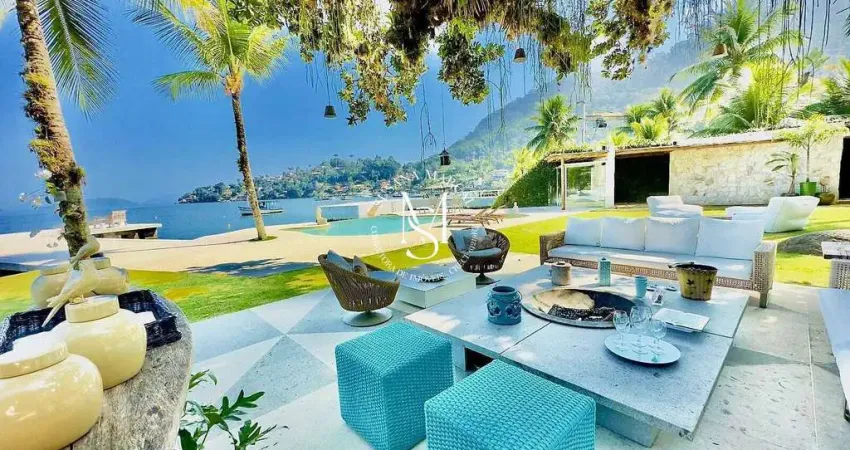 Casa à venda em Angra dos Reis/RJ
