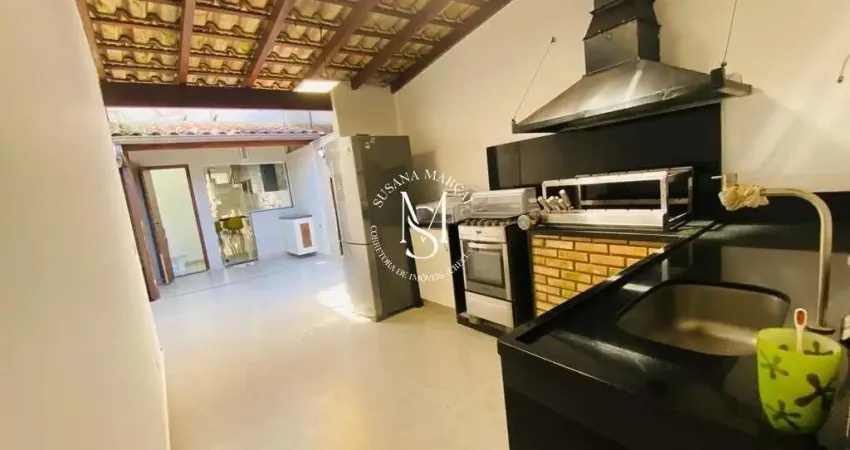 Casa à venda no bairro Praia da Ribeira (Cunhambebe) em Angra dos Reis/RJ