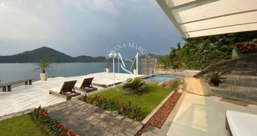 Exclusiva casa de luxo à beira-mar com deck privativo – angra dos reis