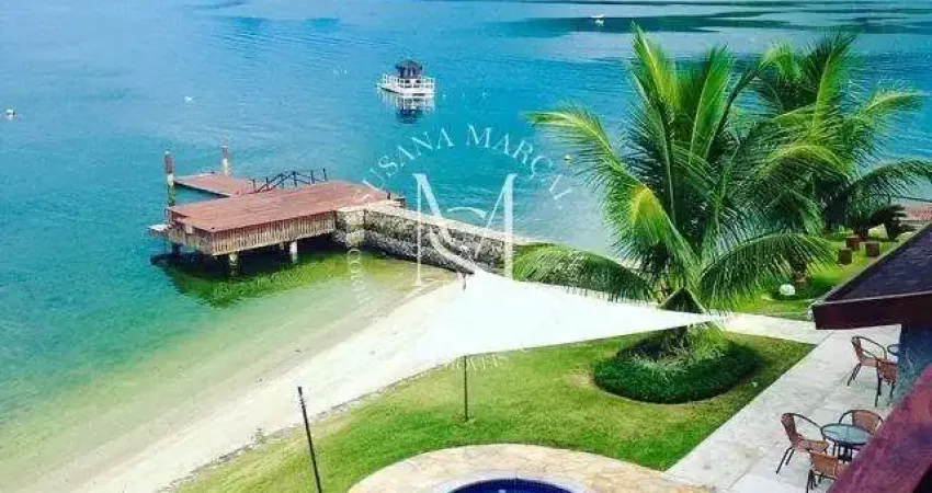 Mansão frente ao mar com heliponto e praia privativa em angra dos reis