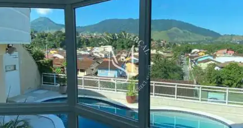 Casa de luxo com pé-direito duplo e área gourmet completa em angra dos reis