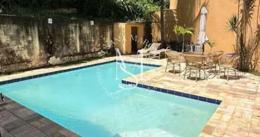 Duplex moderno na praia da ribeira com área gourmet e piscina