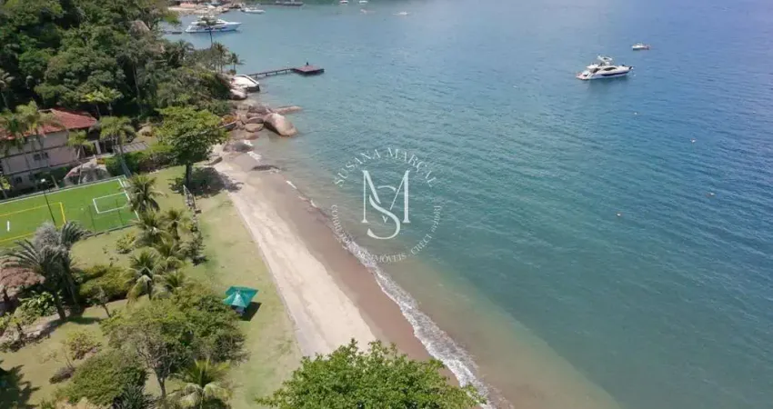 Casa com 3 quartos para alugar no Mombaça, Angra dos Reis 