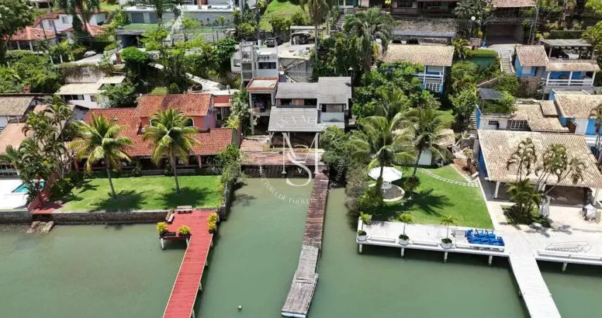 Casa à venda frente mar com píer privativo, condomínio marinas, angra dos reis