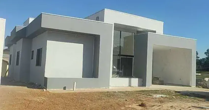Casa de 4 suítes a venda. Condomínio Ninho Verde 1 R$ 630mil