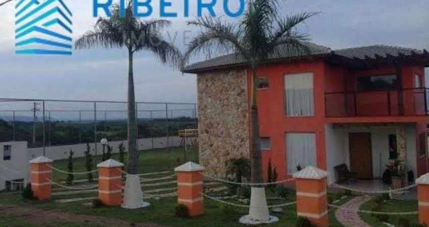 Lindo sobrado a venda, pronto para morar.