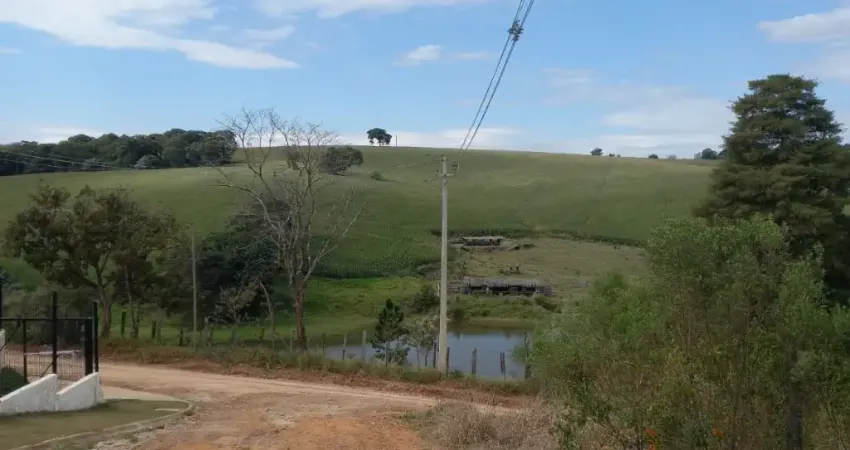 Chácara em Pinhalzinho SP. Para investir ou construir
