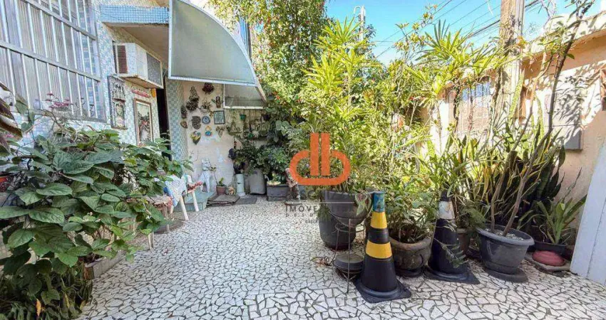 Casa com 3 quartos à venda, 130 m² por R$ 700.000 - Ponta da Praia - Santos/SP