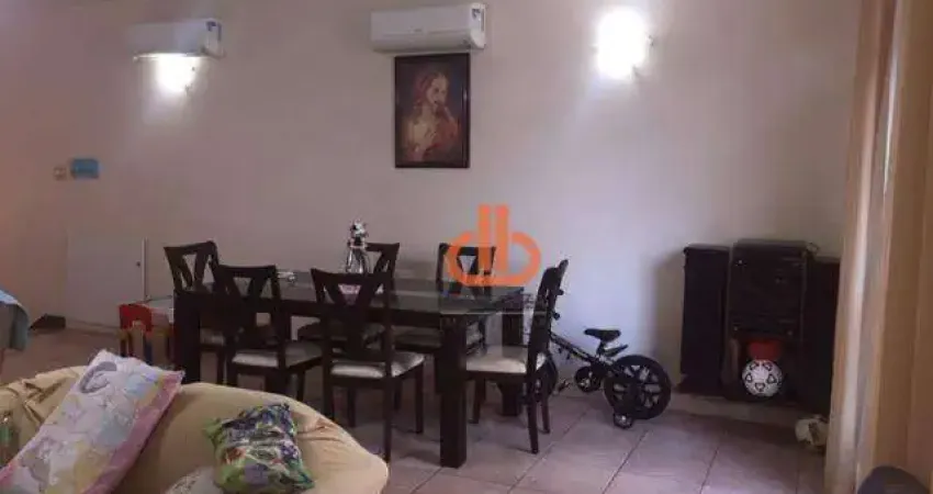 Casa com 3 dormitórios à venda, 166 m² por R$ 980.000,00 - Embaré - Santos/SP