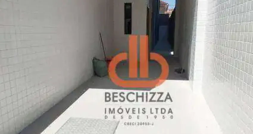 Sobreposta térrea embaré, três quartos, duas garagens